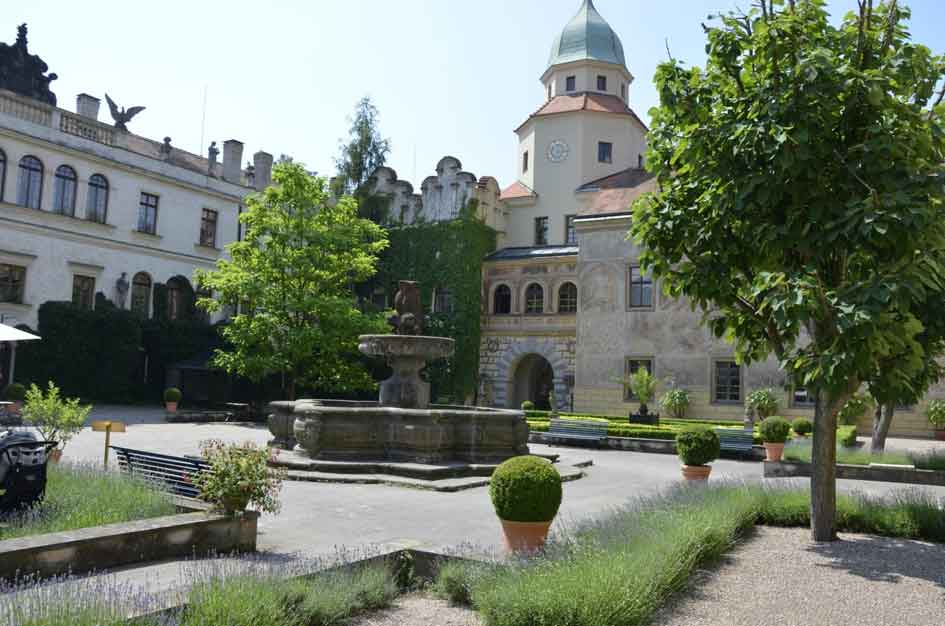 Zámek Častolovice